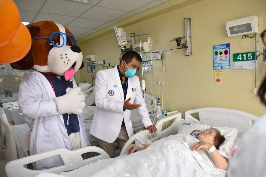 Cuidado humano — Hospital de Emergencias J. C. Ulloa
